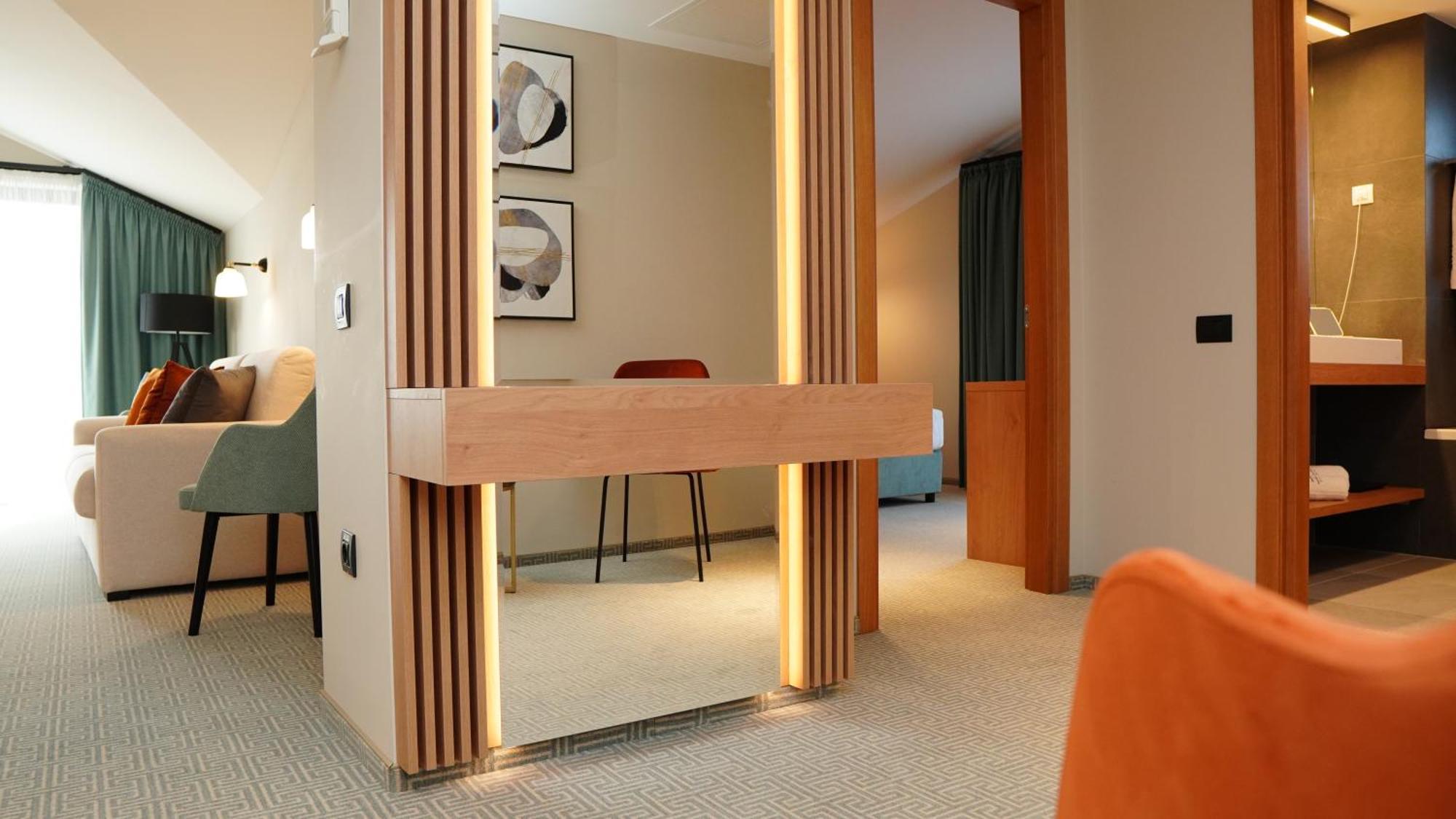Hotel Sorin Mihai Cristian  Eksteriør billede