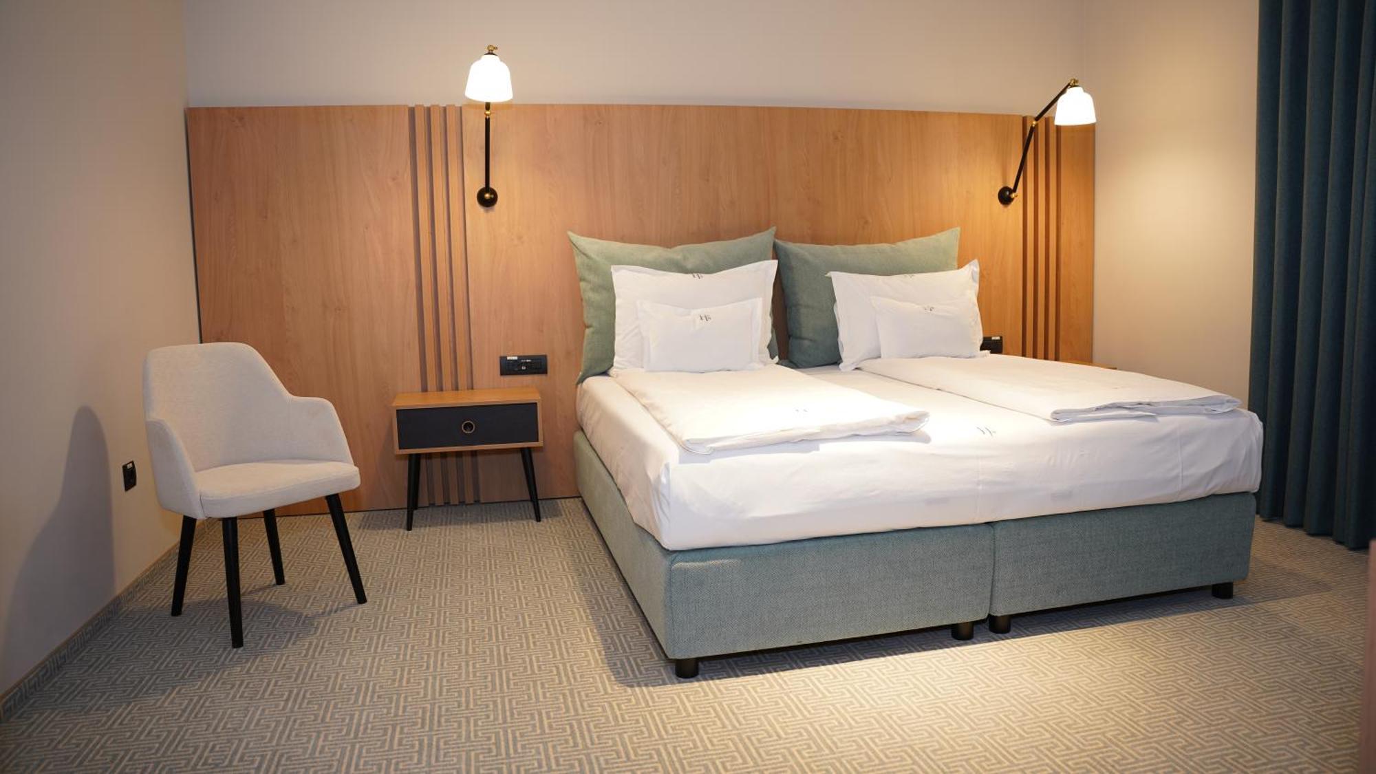Hotel Sorin Mihai Cristian  Eksteriør billede